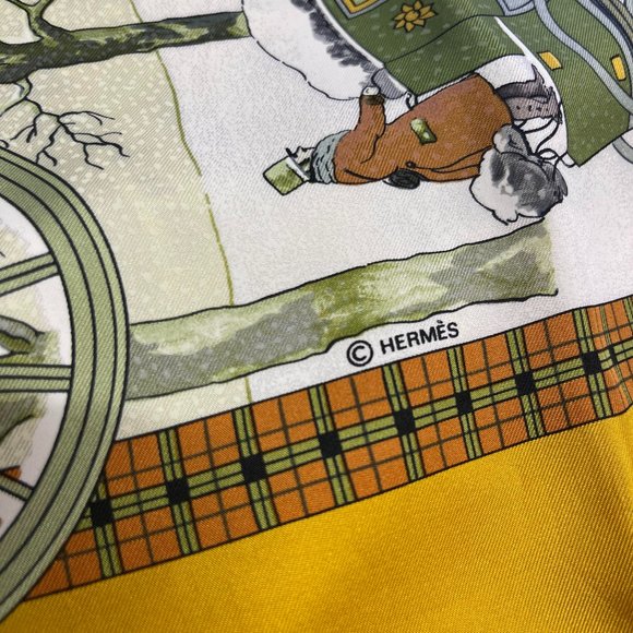 Hermes scarf Carre 90 Yellows Silk100% Authentic Ledoux - Picture 10 of 10